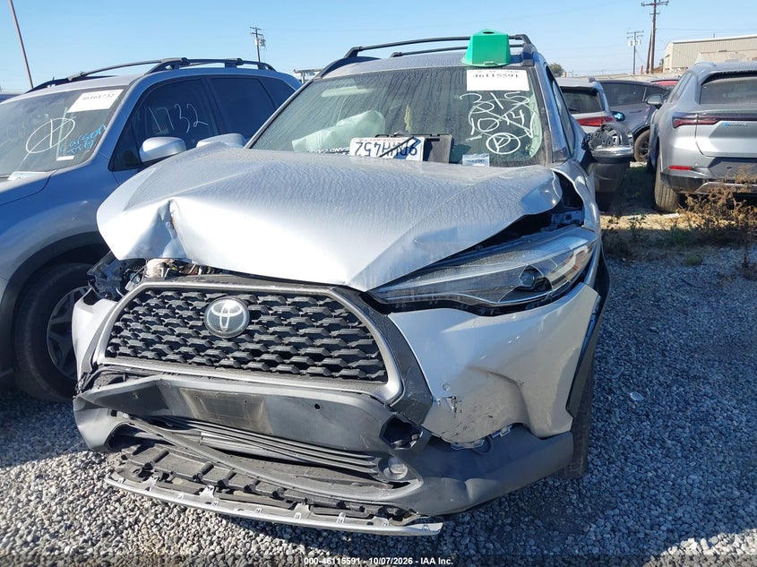 TOYOTA COROLLA CROSS 2022 VIN 7MUDAABG8NV040061