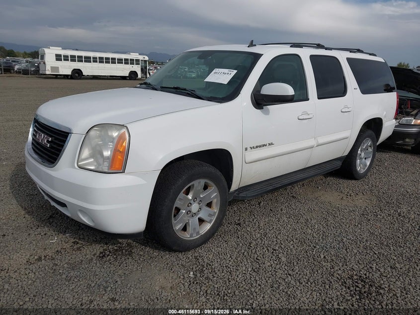 2008 GMC YUKON XL 1500 auction photo 2