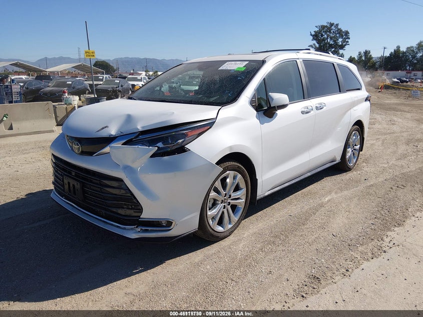 2024 TOYOTA SIENNA auction photo 2