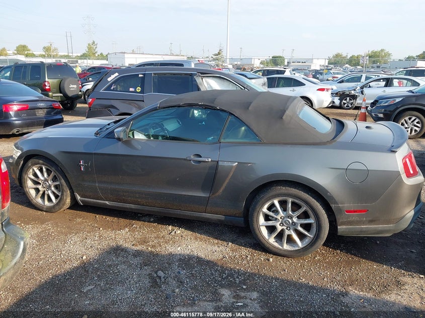 Photo 14 - FORD MUSTANG