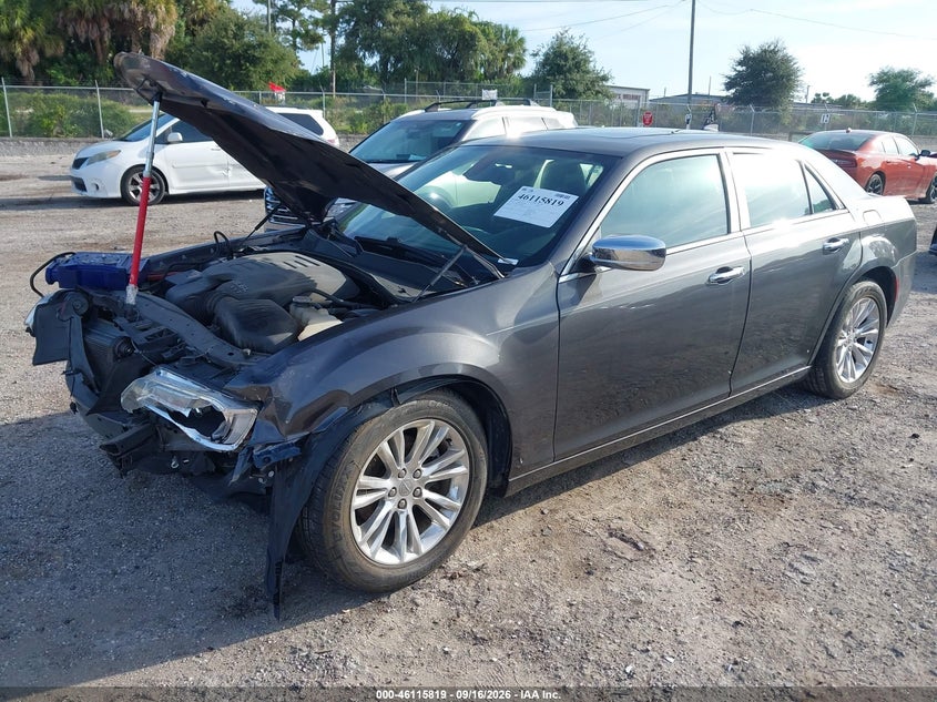 2016 CHRYSLER 300C auction photo 2