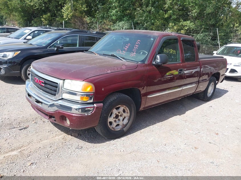 2003 GMC SIERRA 1500 auction photo 2