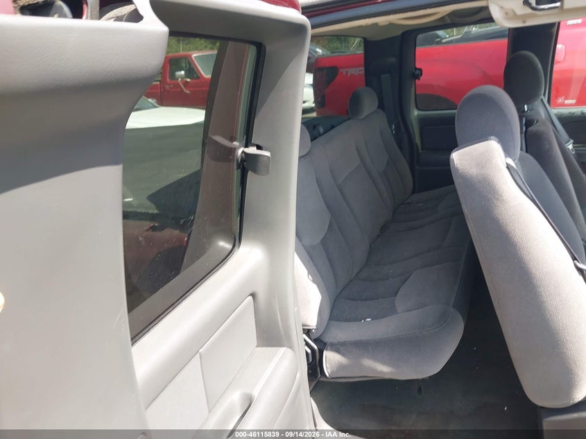 2003 GMC SIERRA 1500 auction photo 8