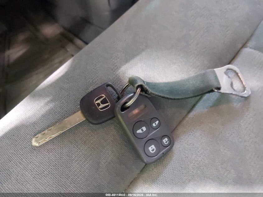 HONDA ODYSSEY 2004 VIN 5FNRL18614B035358