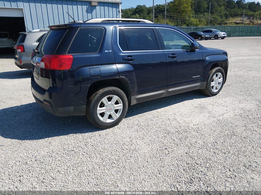 2015 GMC TERRAIN auction photo 4