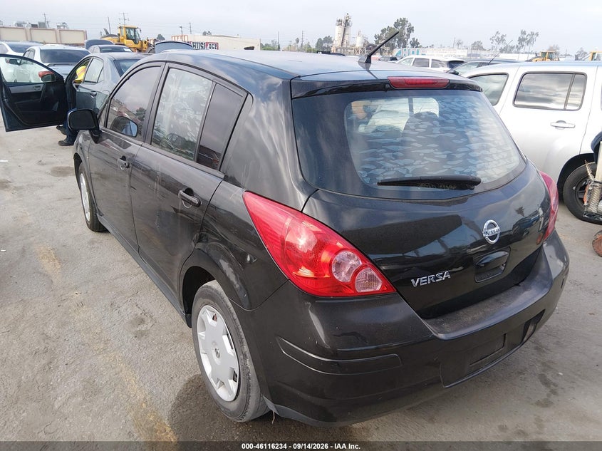 Vin: 3n1bc1cp8bl421326, lot: 46615950, nissan versa 1.8s 20113