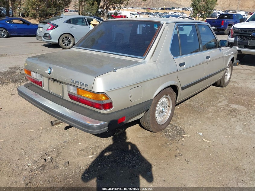 1986 BMW 528 auction photo 4