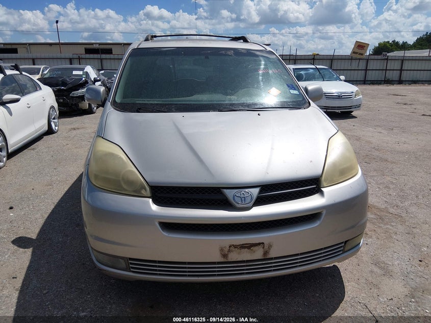 2004 TOYOTA SIENNA auction photo 6