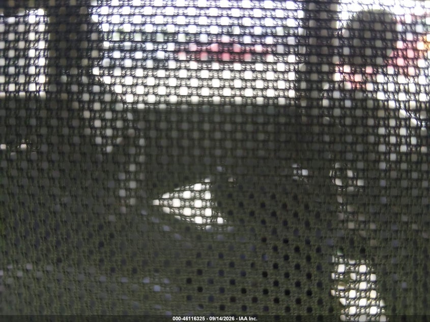 2004 TOYOTA SIENNA auction photo 8