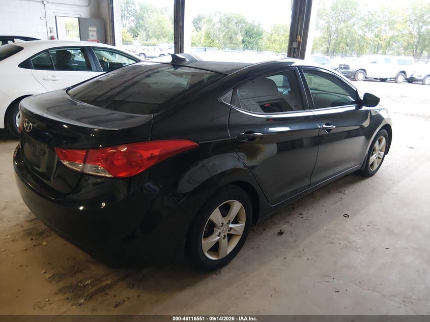 2013 HYUNDAI ELANTRA auction photo 4