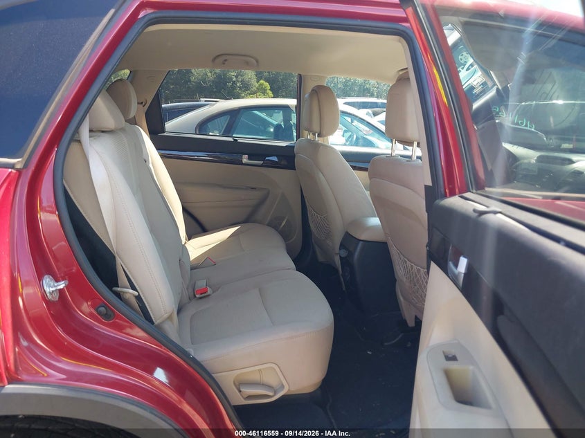 2015 KIA SORENTO auction photo 8