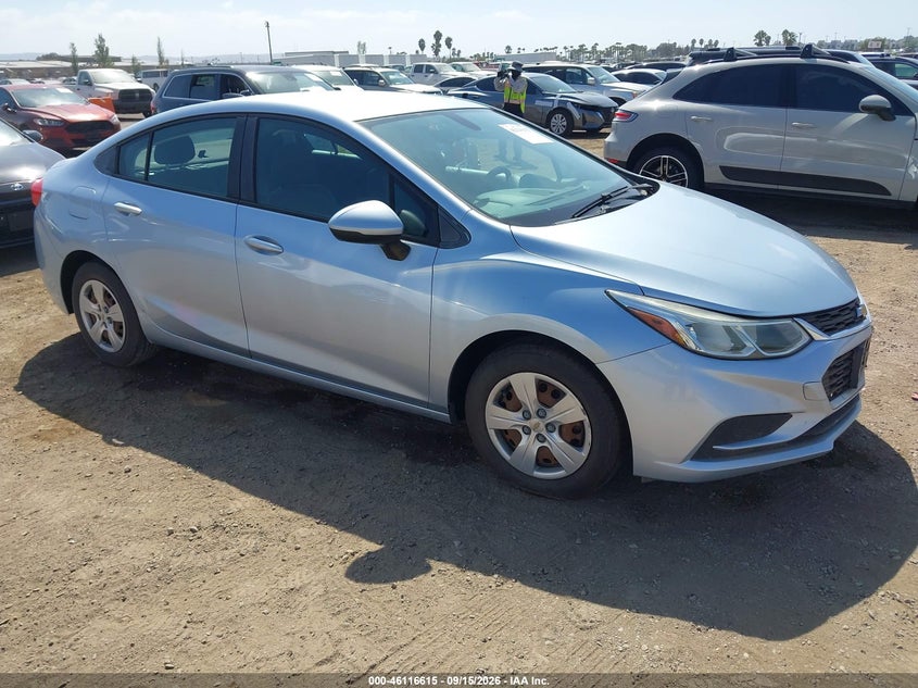 2017 CHEVROLET CRUZE auction photo 1