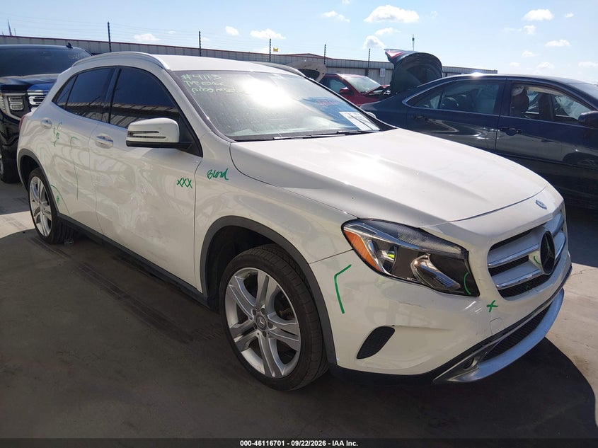 MERCEDES-BENZ GLA 250