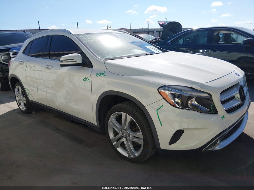 MERCEDES-BENZ GLA 250 - zdjęcie 13