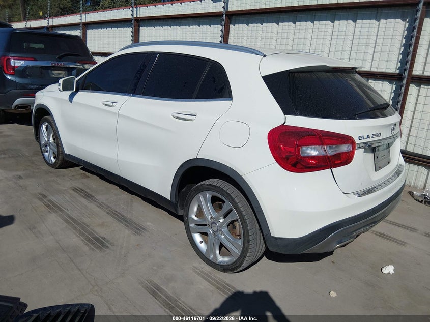 MERCEDES-BENZ GLA 250 - zdjęcie 3