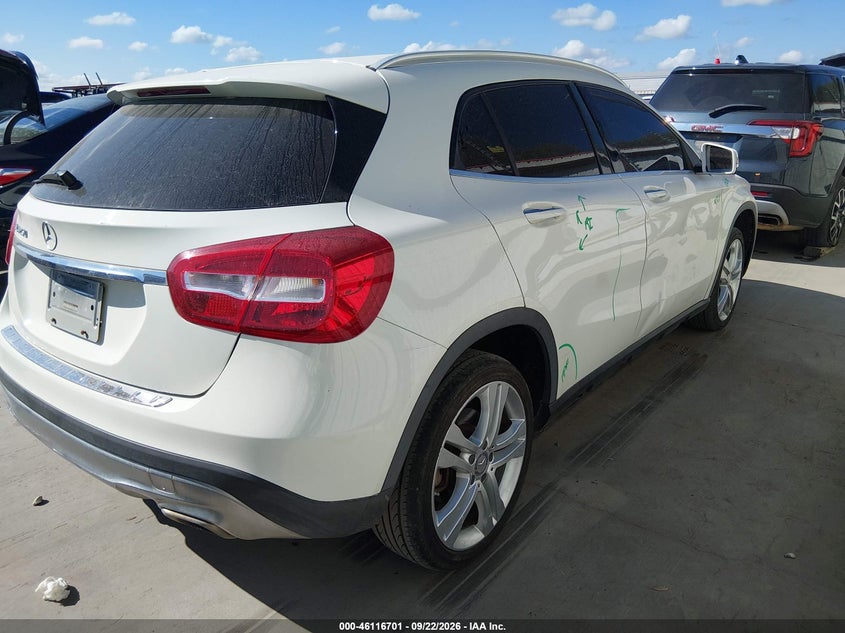 MERCEDES-BENZ GLA 250 - zdjęcie 4