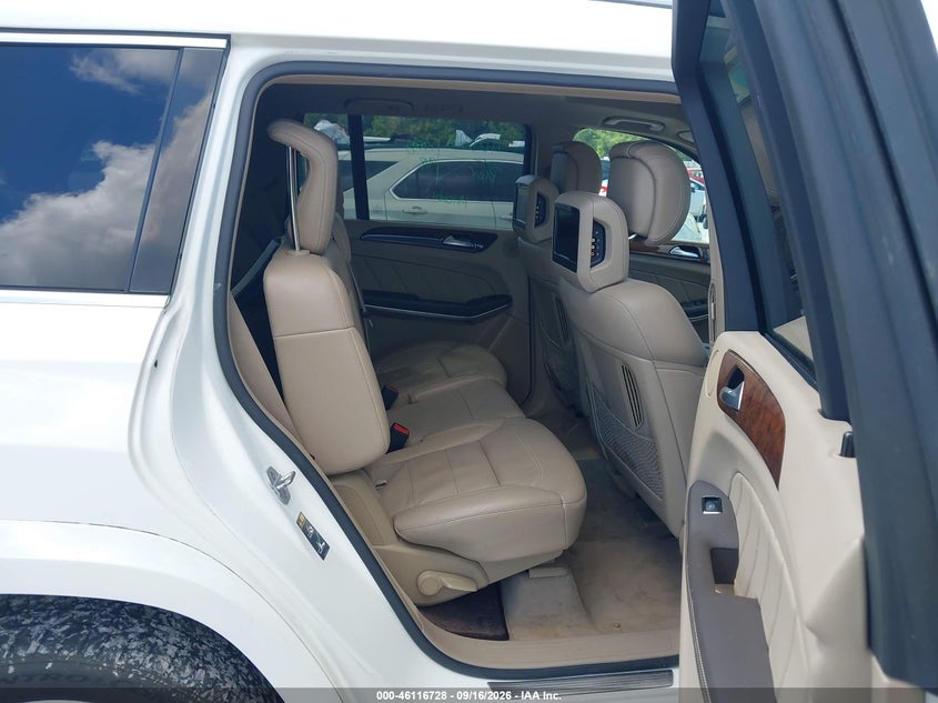 MERCEDES-BENZ GL 550 - zdjęcie 8