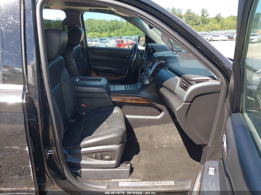 CHEVROLET SUBURBAN - zdjęcie 5