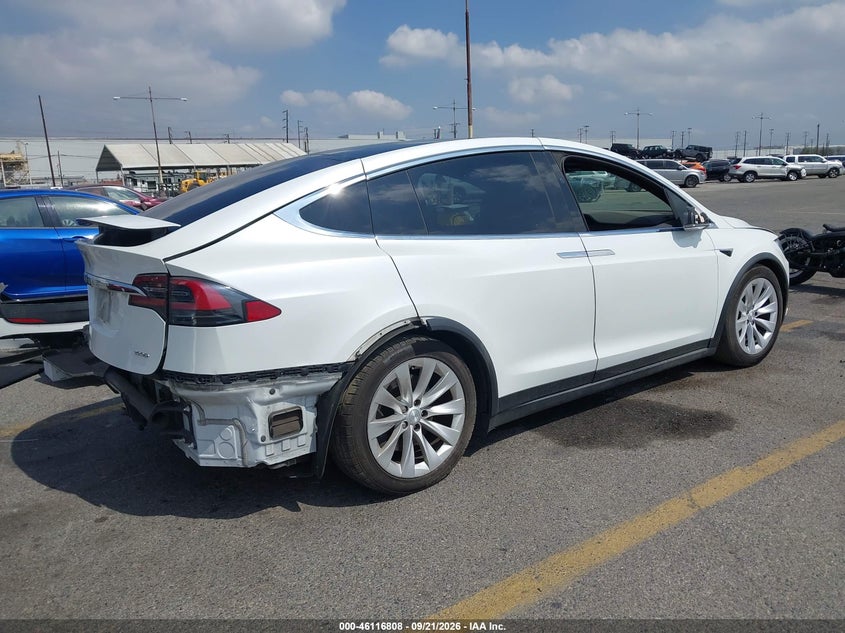 Vin: 5yjxcbe27jf141811, lot: 46616524, tesla model x 100d/75d/p100d 20184
