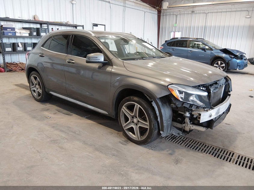 MERCEDES-BENZ GLA 250 - zdjęcie 1