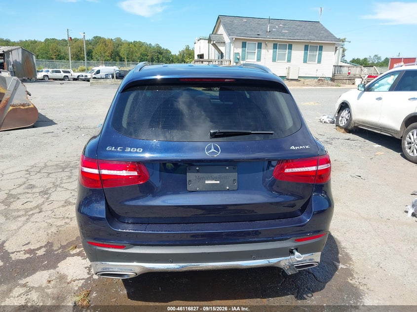 MERCEDES-BENZ GLC 300 - zdjęcie 17