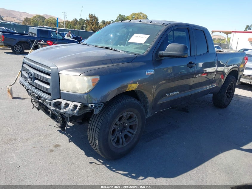 2011 Toyota Tundra, Удар ззаду, IAAI, VIN 5TFRY5F15BX109075 — фото 2