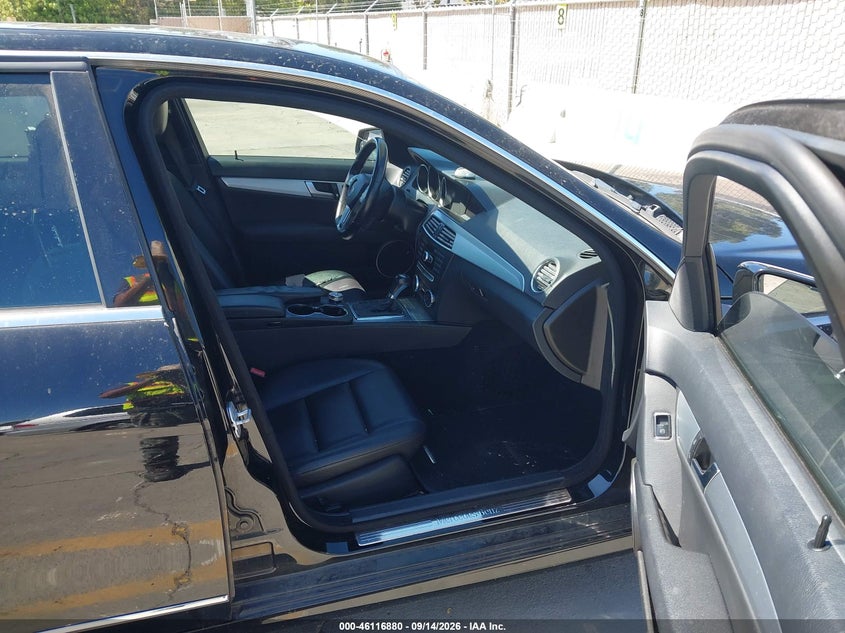 2014 MERCEDES-BENZ C 250 auction photo 5