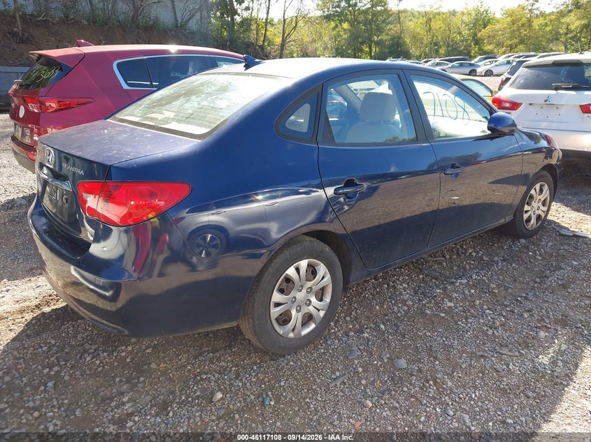 2010 HYUNDAI ELANTRA auction photo 4