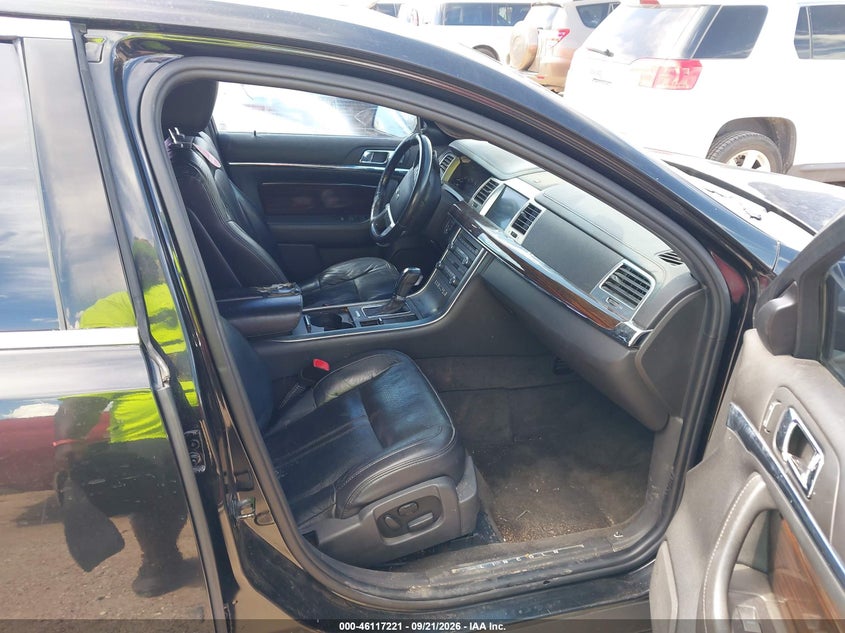 2011 LINCOLN MKS auction photo 5