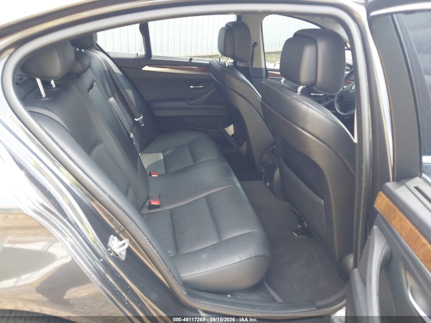 BMW 528I 2011 VIN WBAFR1C55BC742230