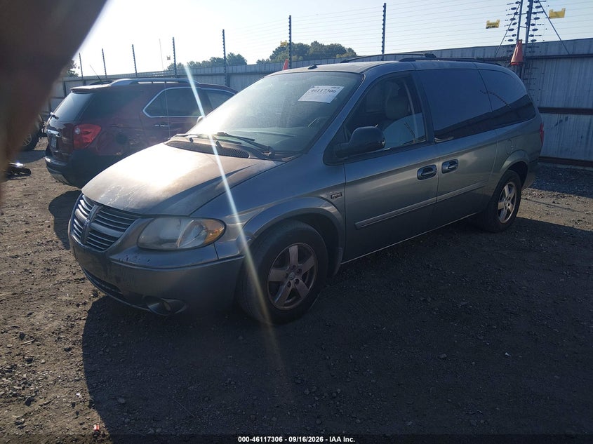2007 DODGE GRAND CARAVAN auction photo 2