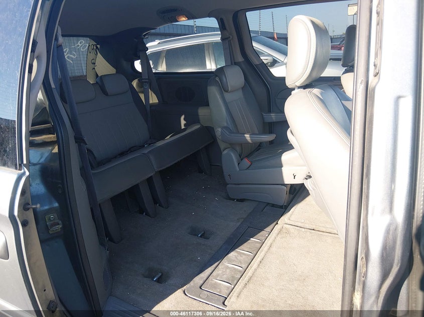 2007 DODGE GRAND CARAVAN auction photo 8