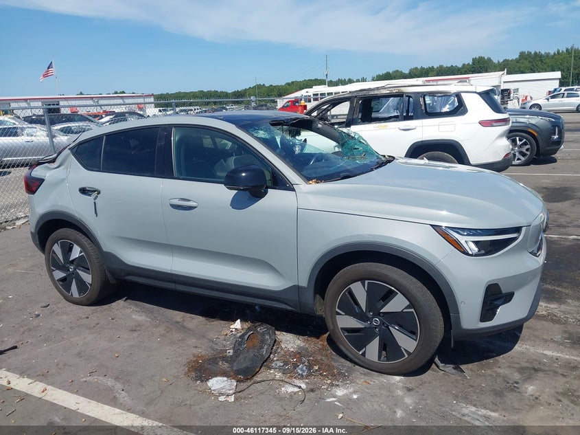 2024 VOLVO C40 RECHARGE PURE ELECTRIC TWIN PLUS · Фото 13