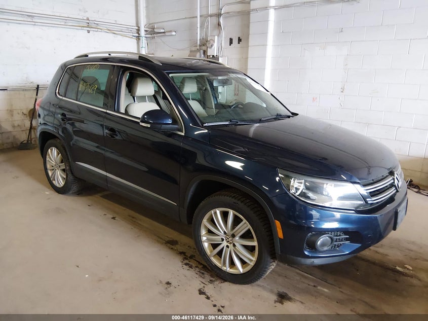 2013 VOLKSWAGEN TIGUAN auction photo 1