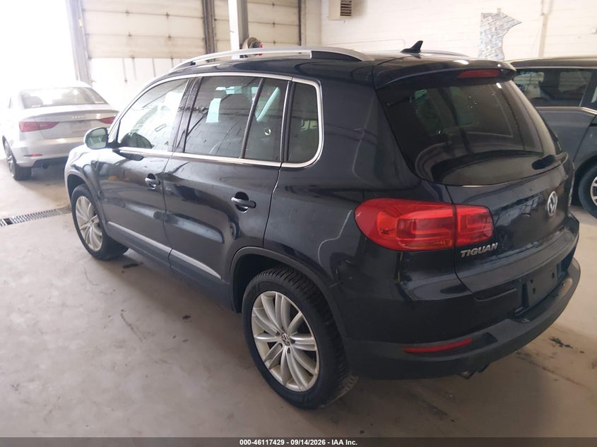 2013 VOLKSWAGEN TIGUAN auction photo 3