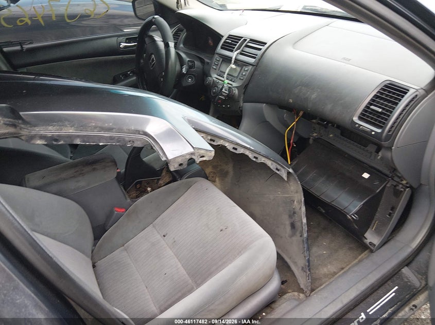 2004 HONDA ACCORD auction photo 5
