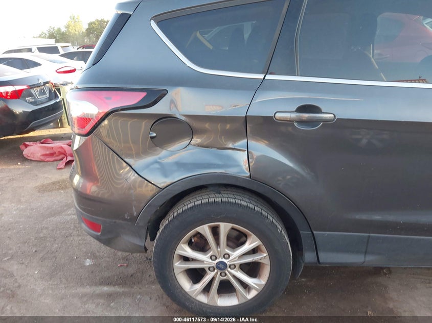 2017 FORD ESCAPE auction photo 6