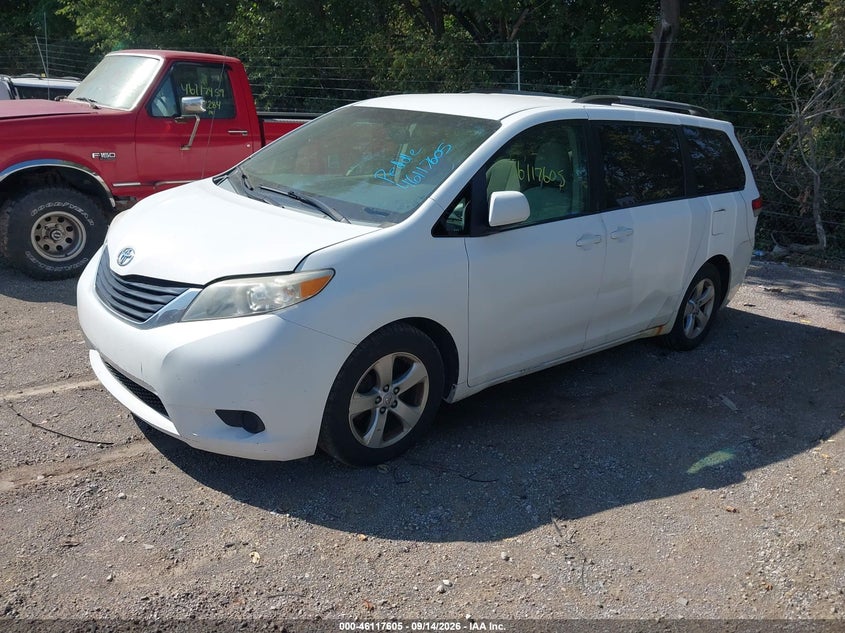 Vin: 5tdkk3dc0bs041981, lot: 46617325, toyota sienna le v6 20112