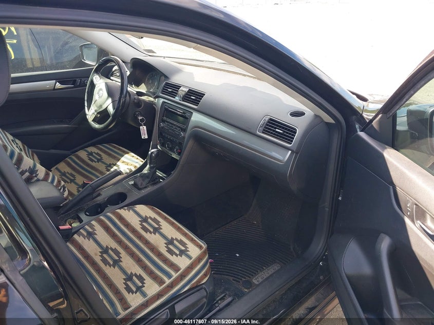 2015 VOLKSWAGEN PASSAT auction photo 5