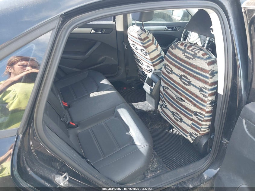 2015 VOLKSWAGEN PASSAT auction photo 8