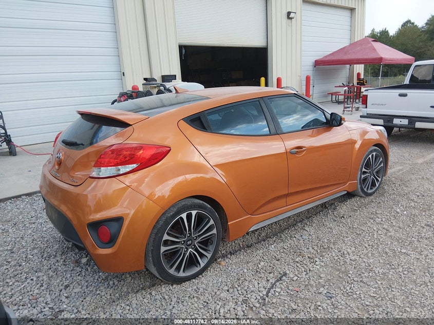 2016 HYUNDAI VELOSTER auction photo 4