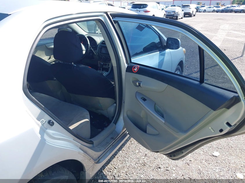 2013 TOYOTA COROLLA auction photo 8