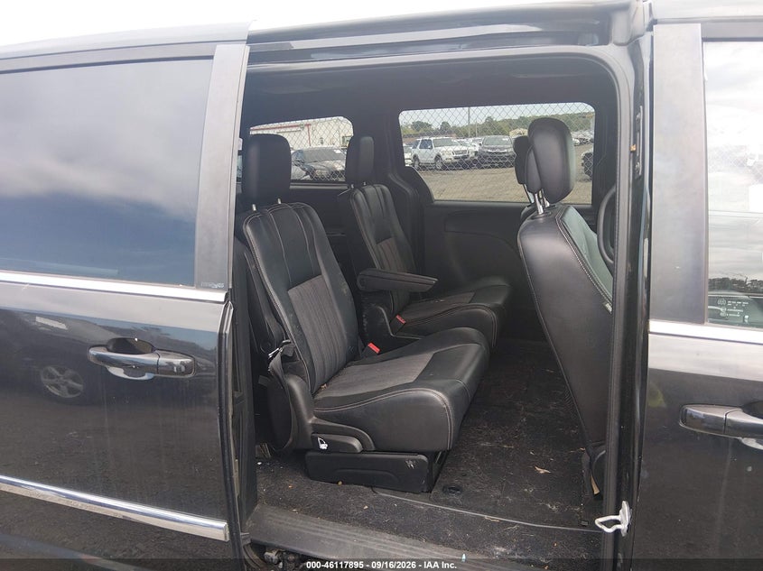 CHRYSLER TOWN & COUNTRY 2014 VIN 2C4RC1HG0ER132419