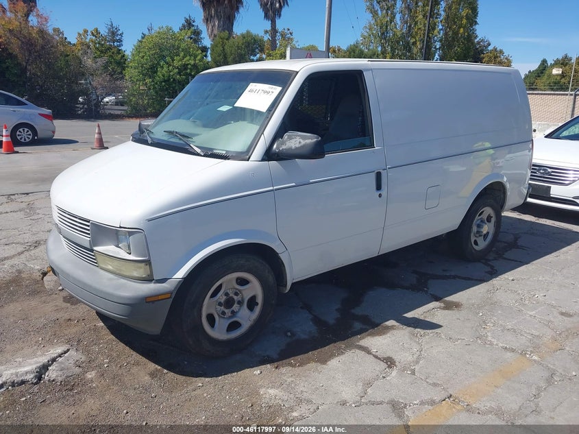 2003 CHEVROLET ASTRO auction photo 2