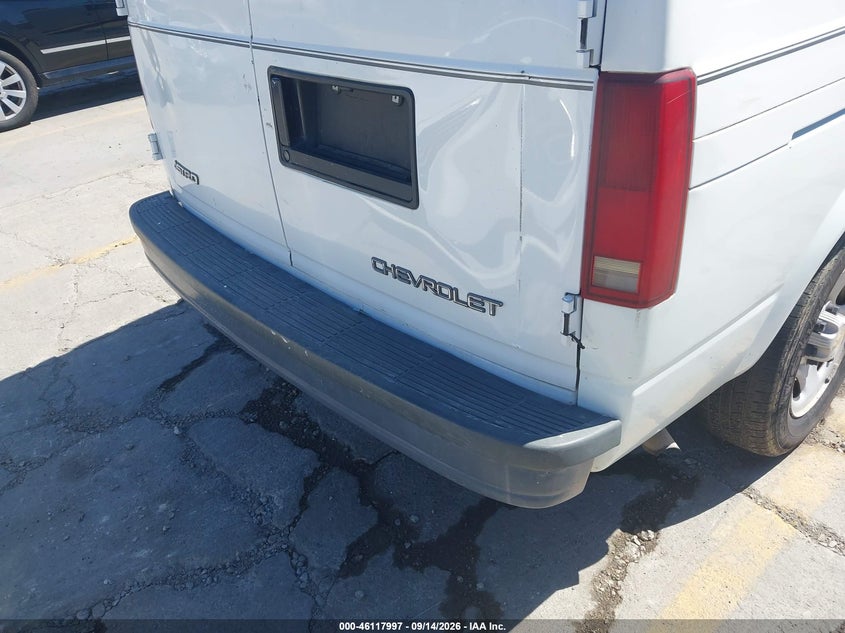2003 CHEVROLET ASTRO auction photo 6