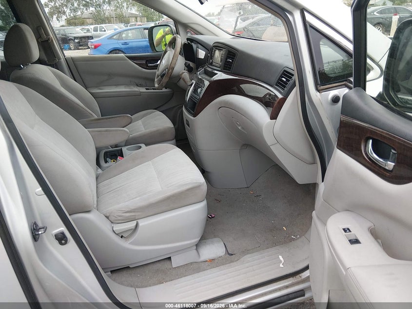 2016 NISSAN QUEST auction photo 5