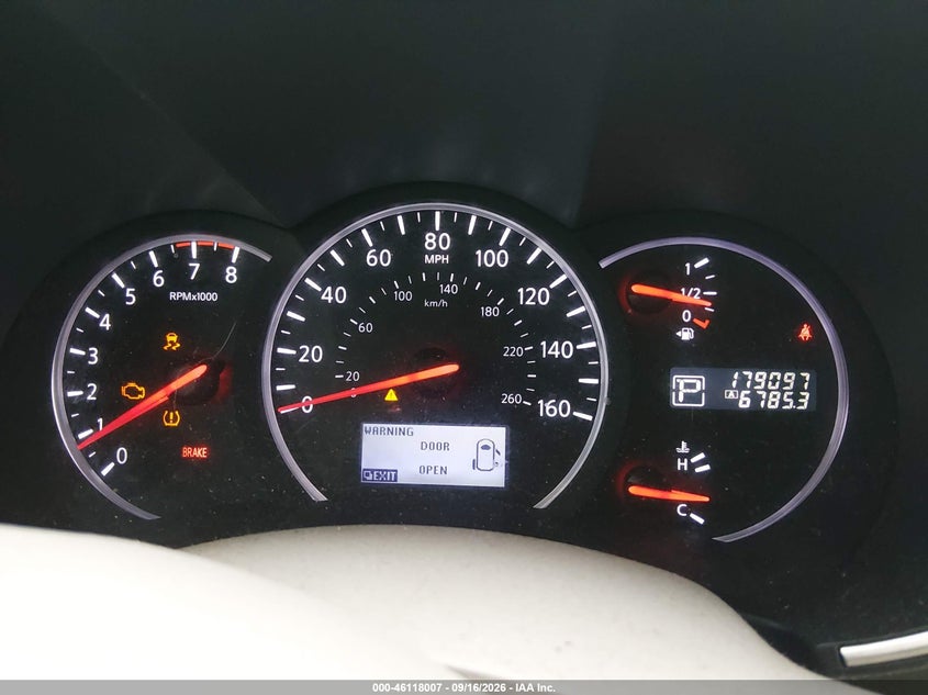 2016 NISSAN QUEST auction photo 7