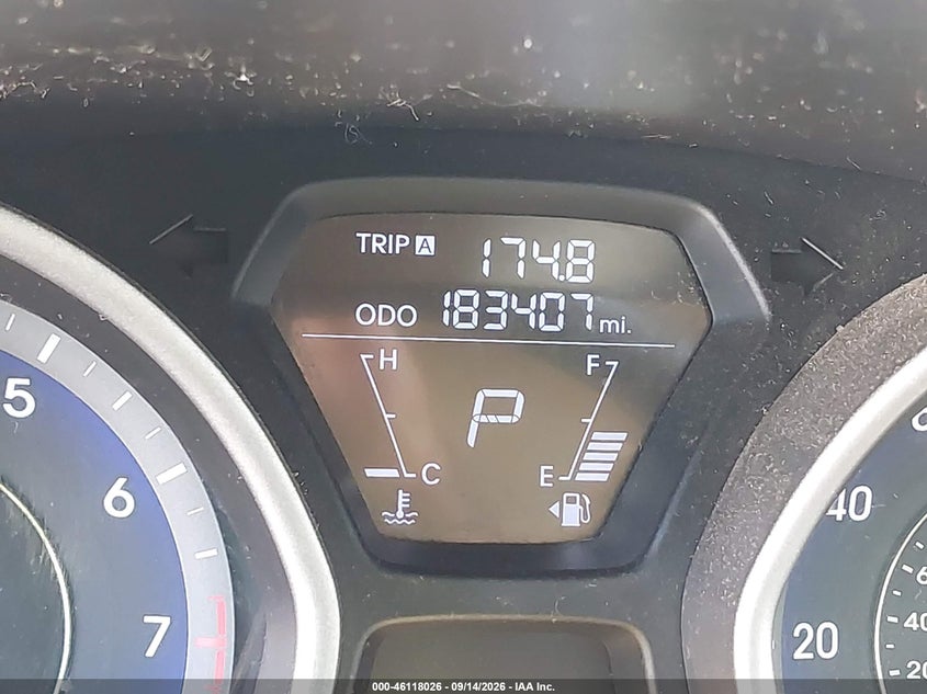 2013 HYUNDAI ELANTRA auction photo 7