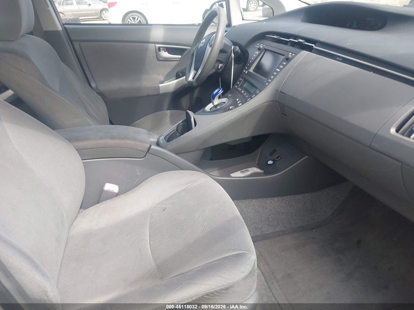 2010 TOYOTA PRIUS auction photo 5