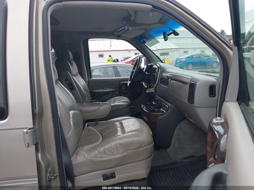 2002 CHEVROLET EXPRESS auction photo 5